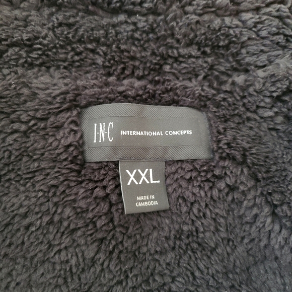 INC Gray with Leather arm detailing with sherpa - Picture 4 of 5